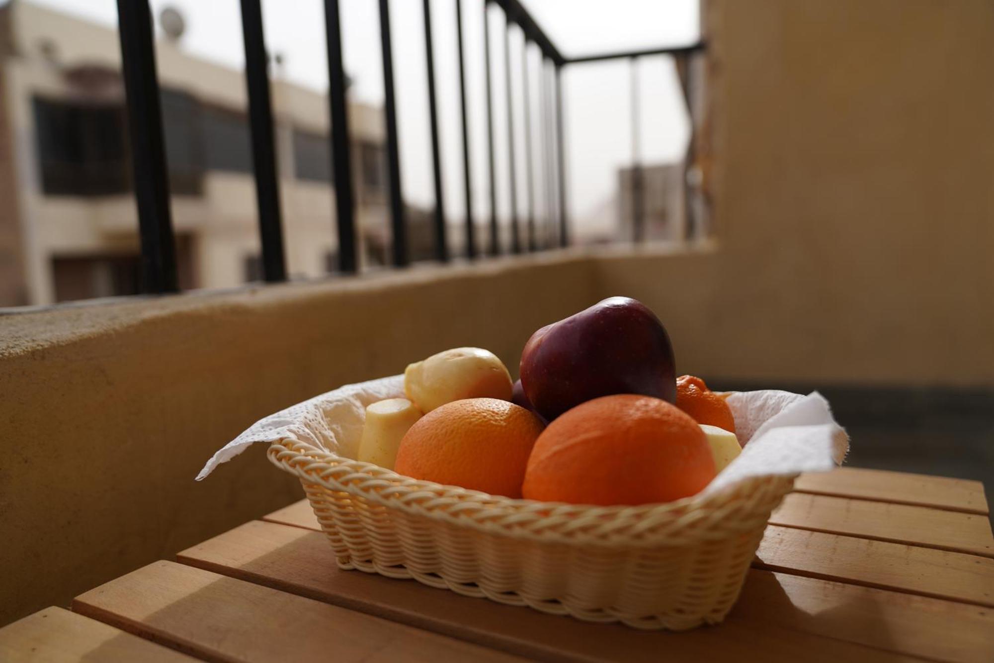 Pyramids Hotel Kafret el-Gabal Exterior photo
