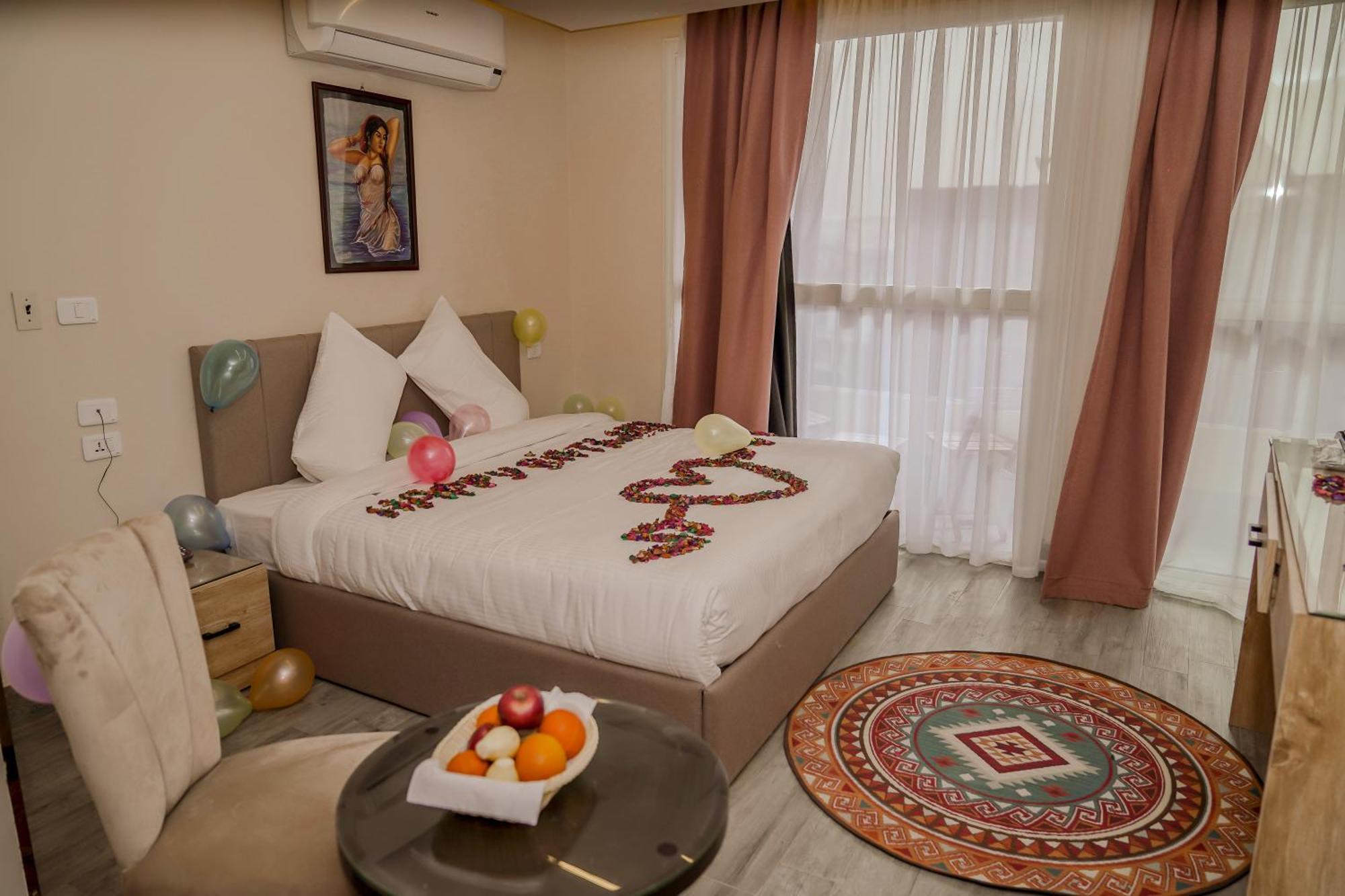 Pyramids Hotel Kafret el-Gabal Exterior photo