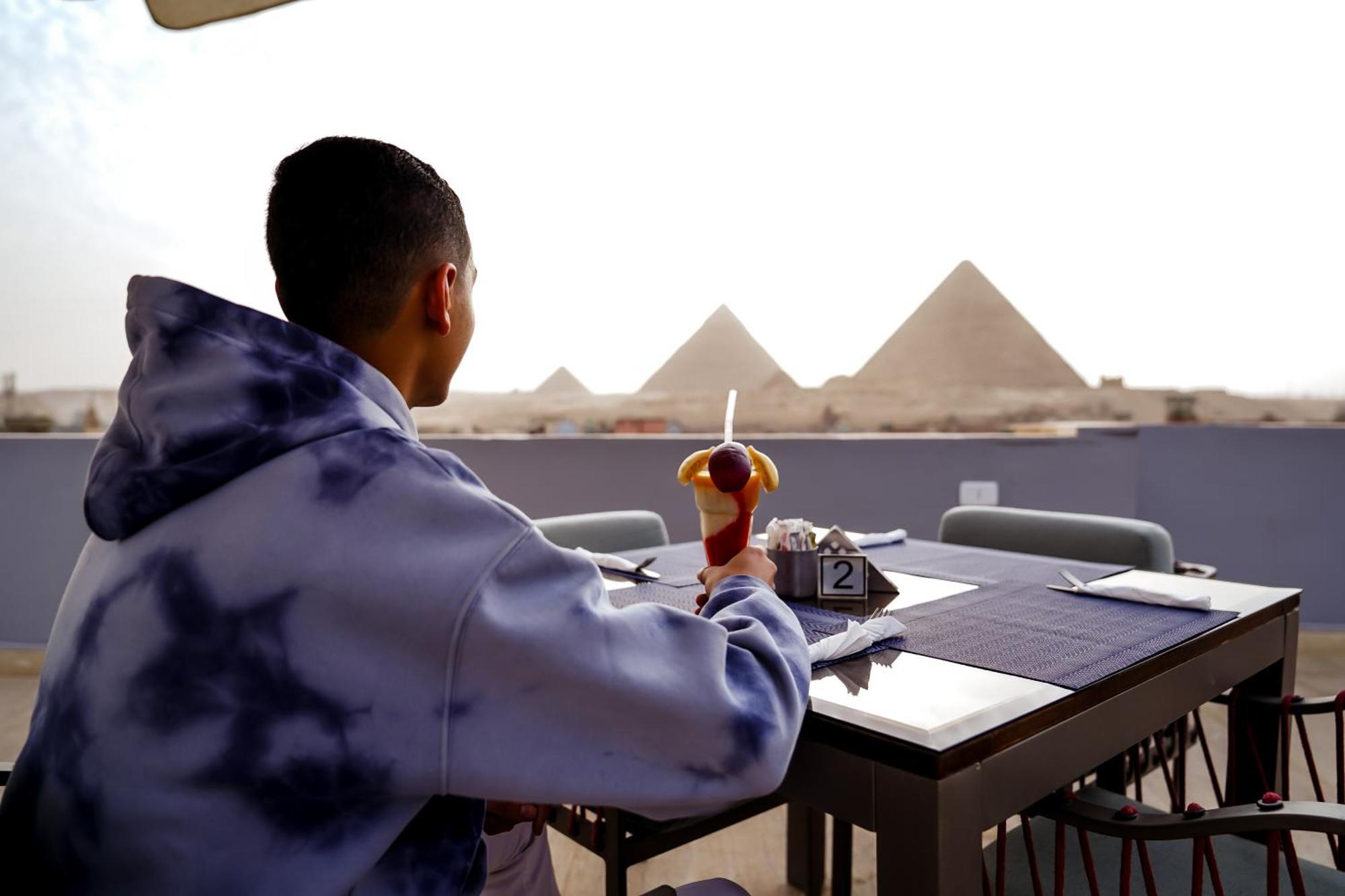 Pyramids Hotel Kafret el-Gabal Exterior photo