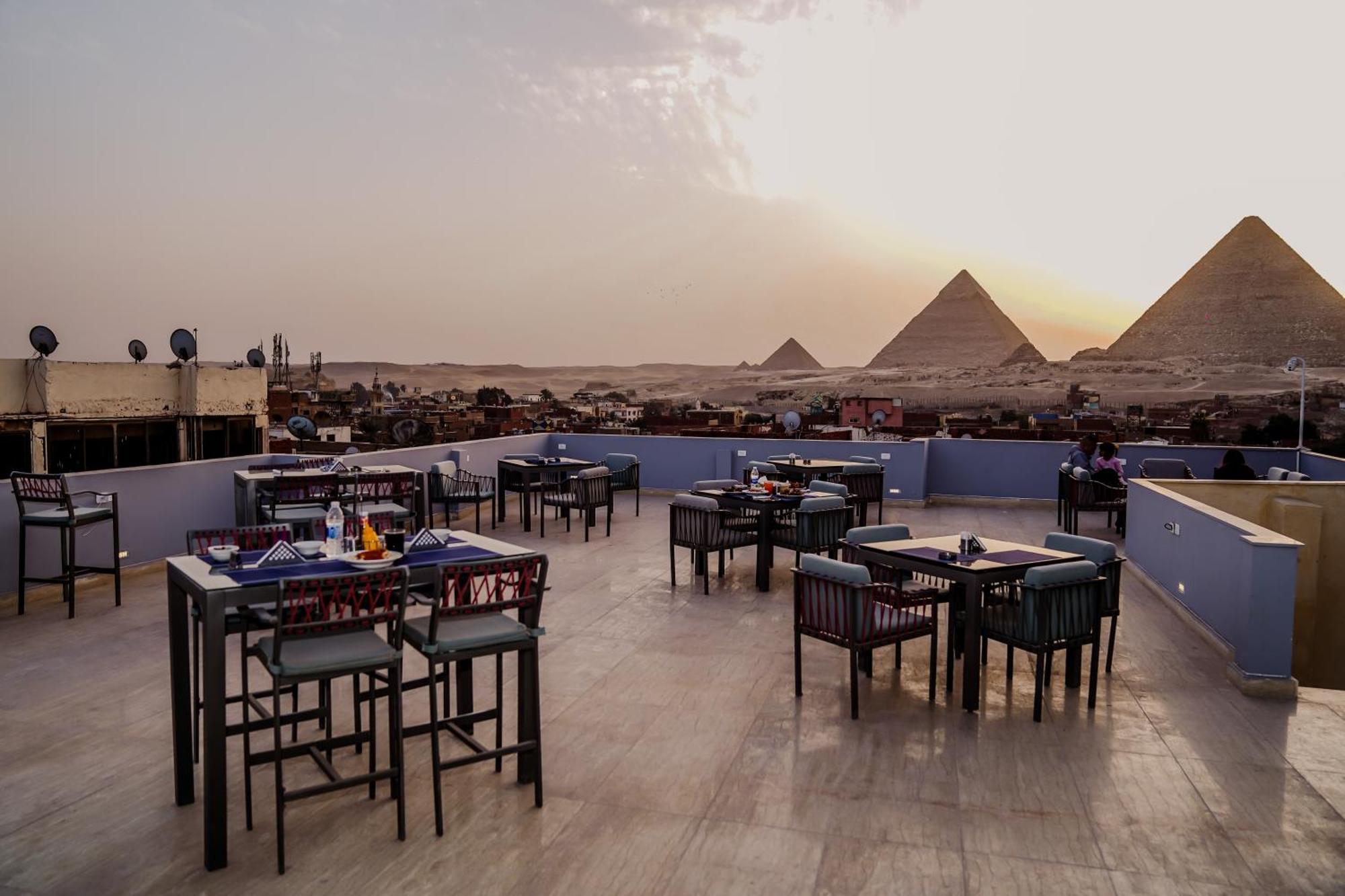 Pyramids Hotel Kafret el-Gabal Exterior photo